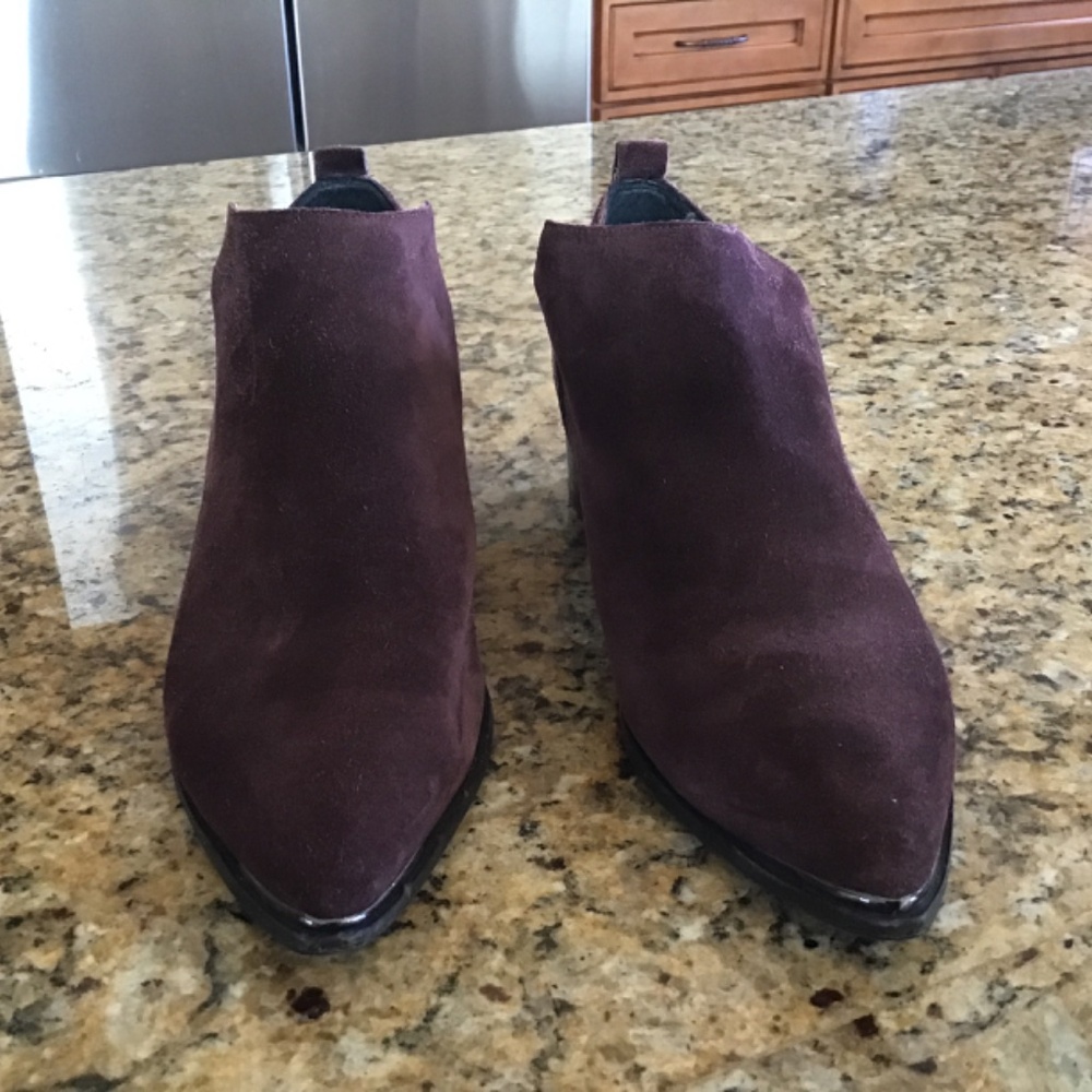 Marc Fisher Ltd Yamir Suede Bootie In A Burgundy … - image 3